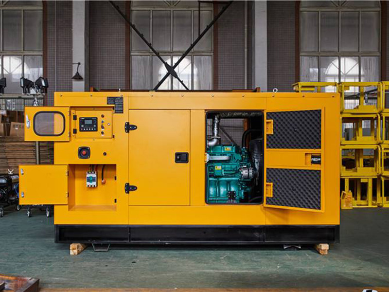 南宁柴油发电机组预热完成后，启动时需要注意什么？